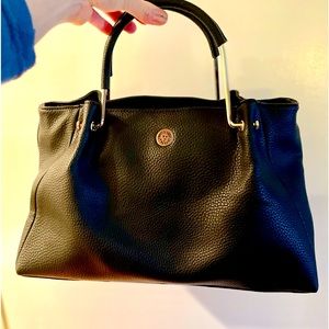 Anne Klein like new purse